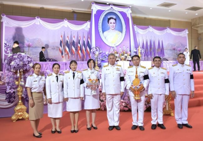 สำนักงานทางหลวงที่ 1 ร่วมพิธีถวายเครื่องราชสักการะและวางพานพุ่ม และพิธีจุดเทียนถวายพระพรชัยมงคล
