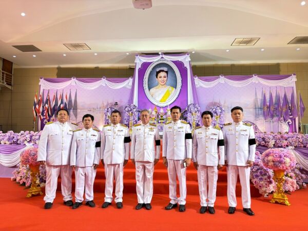พิธีเจริญพระพุทธมนต์และพิธีทำบุญตักบาตรถวายพระราชกุศล เนื่องในโอกาสพระราชพิธีมหามงคลเฉลิมพระชนมพรรษา 4 รอบ สมเด็จพระนางเจ้าฯ